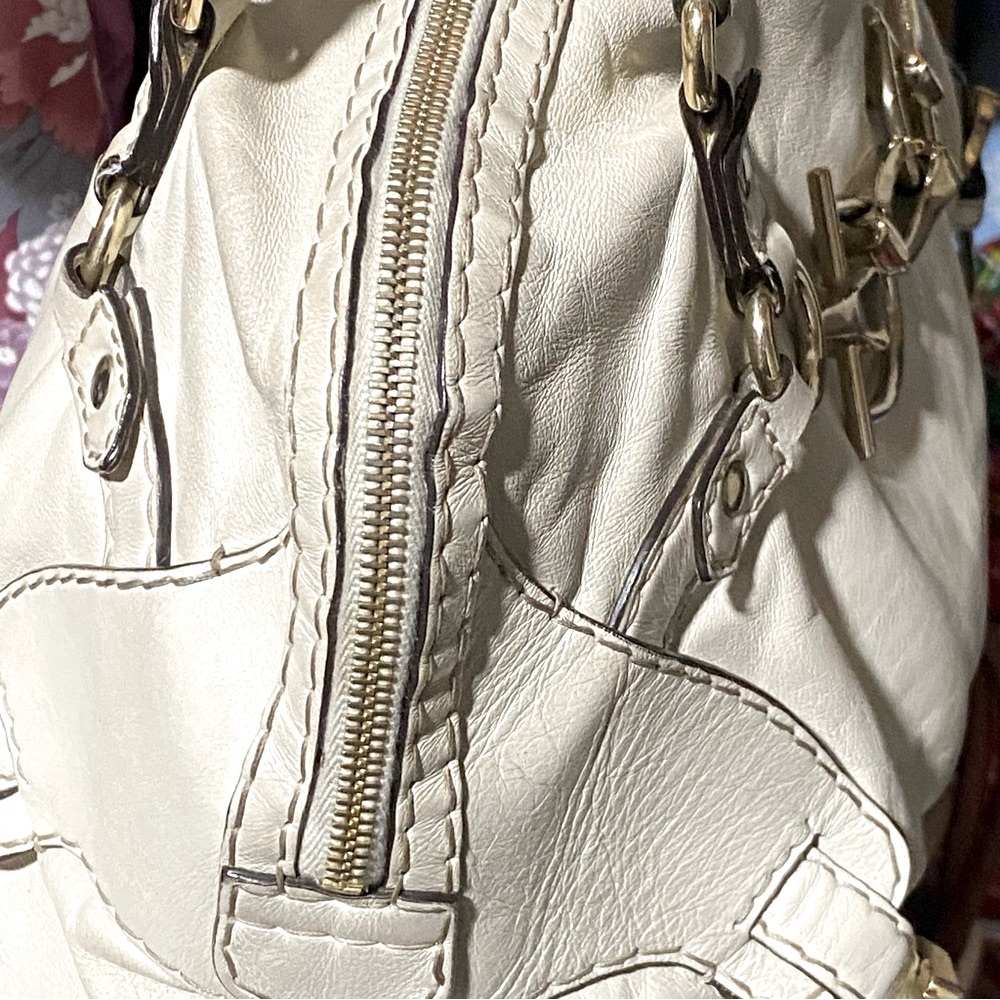 Gucci • Ivory Leather Horsebit Nail Boston Bag - Picture 12 of 16